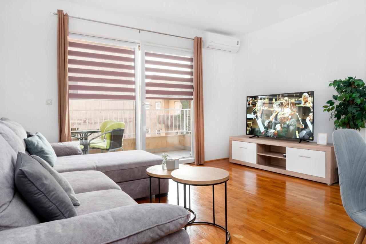 Apartment Ana-Marija Makarska Exterior photo